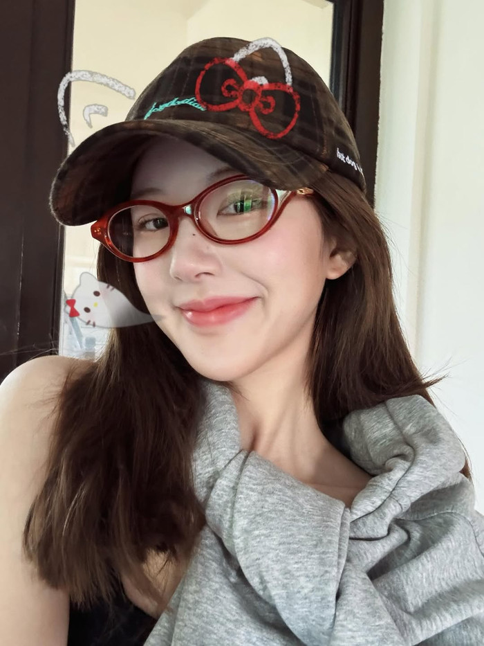 Triệu Lộ Tư vừa đăng tải loạt ảnh mới trên trang cá nhân (Ảnh: ISNV).