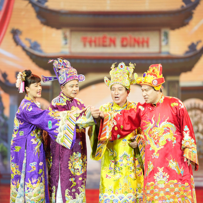 Những nghệ sĩ gạo cội bao gồm Vân Dung, Tự Long, Chí Trung, Quang Thắng... đã cùng nhau tham gia Táo Quân trong nhiều năm qua. Ảnh: FBNV