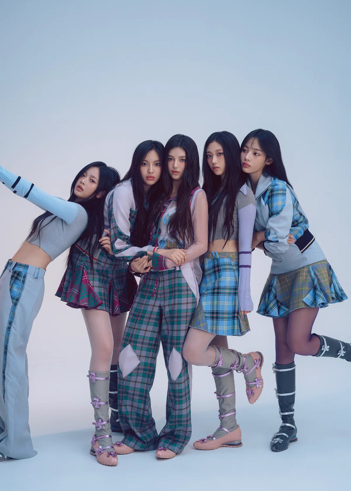 YouTuber hơn 400 triệu người theo dõi bị kéo vào ồn ào của NewJeans Ảnh 4