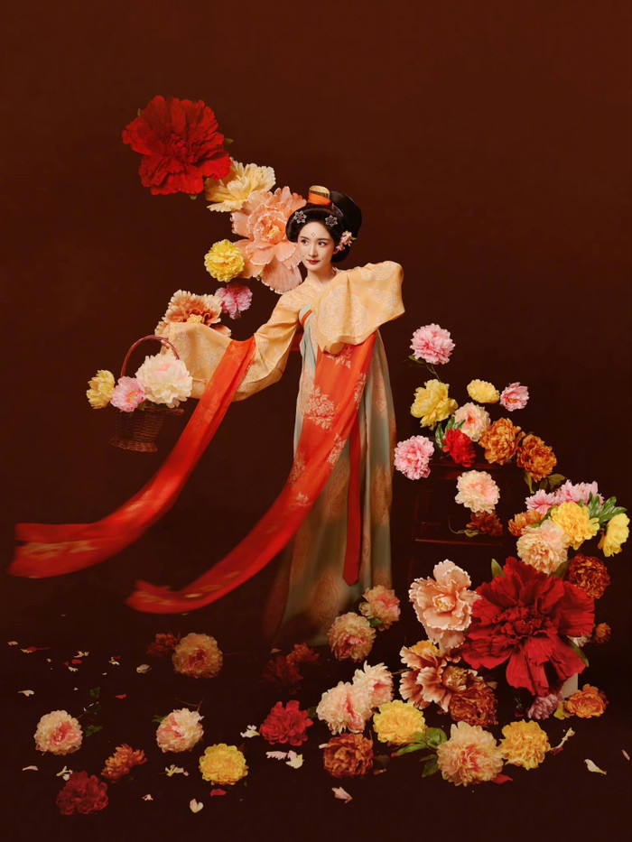 Khi sao Hoa ngữ hóa mỹ nhân nhà Đường: Dương Mịch, Lưu Thi Thi sang trọng; Lưu Diệc Phi đẹp rung động Ảnh 10