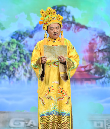 Ngọc Hoàng của Quốc Khánh 'cầm cân nảy mực' nơi Thiên đình, điểm tựa không thể thay thế của Táo Quân