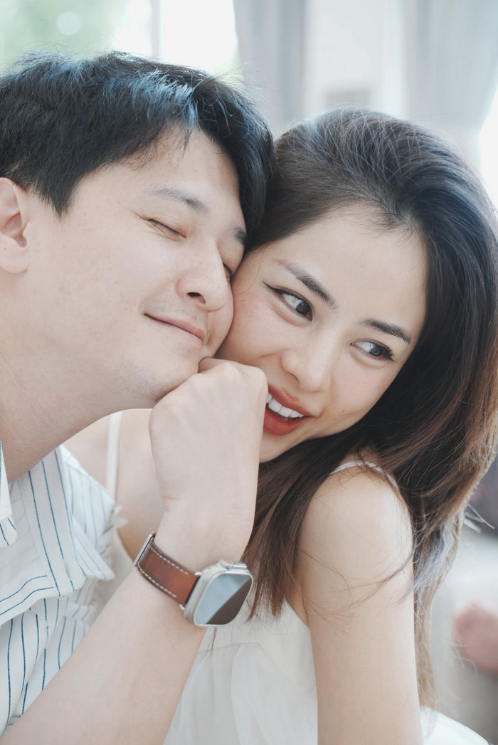 Cả hai hiện xây dựng tổ ấm hạnh phúc, nhận được sự yêu mến từ nhiều người.