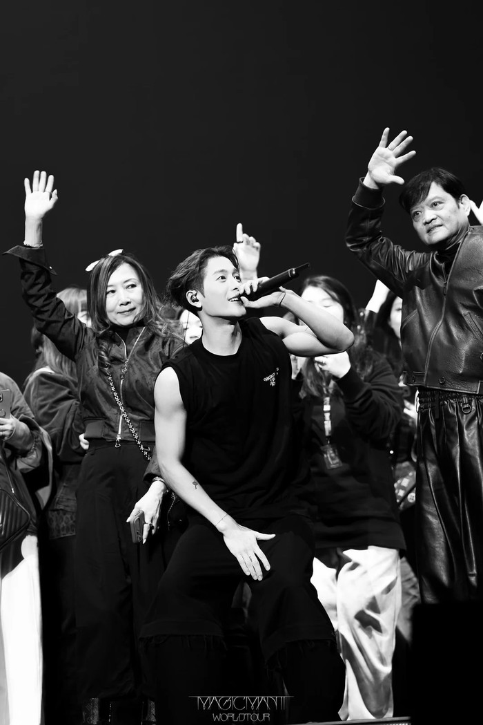 Concert của một nam ca sĩ nổi tiếng bị điều tra Ảnh 4