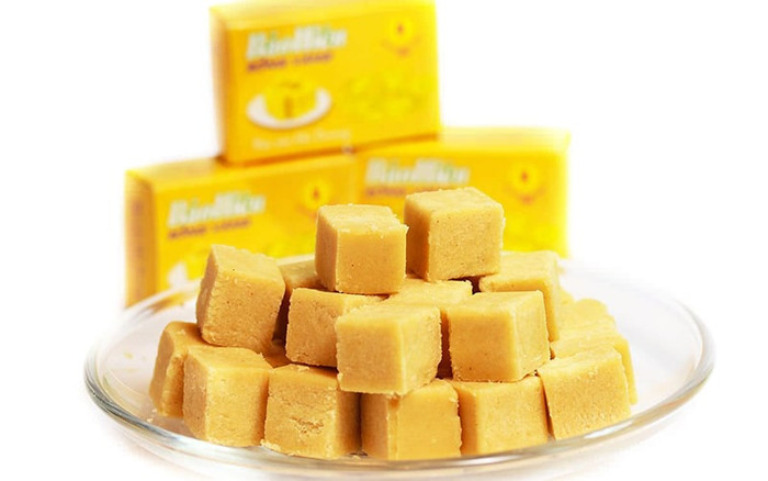 Nhiều người đến Hải Dương du lịch, nhất định phải mua bằng được bánh đậu xanh về làm qùa.