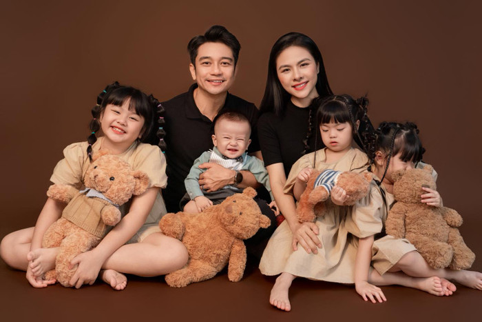 Vân Trang thường đăng ảnh gia đình nhỏ lên mạng xã hội. Ảnh: FBNV