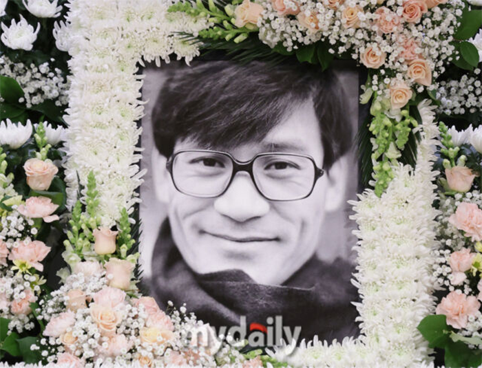 Sự ra đi của Ahn Sung Ki khiến nhiều người tiếc nuối. (Ảnh: mydaily)