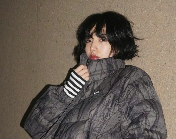 Nana đã có mặt tại Sở cảnh sát Guri (tỉnh Gyeonggi) vào chiều 8/1.