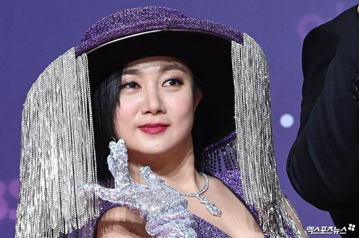 Ồn ào xoay quanh Park Na Rae vẫn chưa hạ nhiệt.