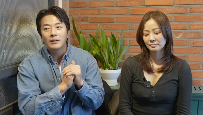 Kwon Sang Woo và Son Tae Young khá cởi mở khi chia sẻ về cuộc sống hôn nhân. Ảnh chụp màn hình