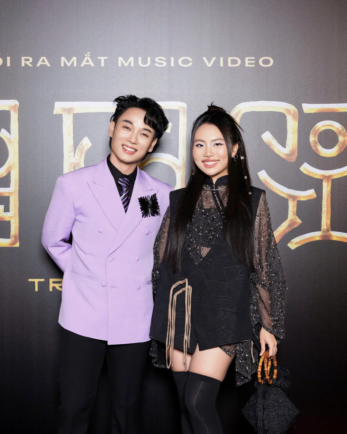 Cả hai có mối quan hệ thân thiết với nhau.