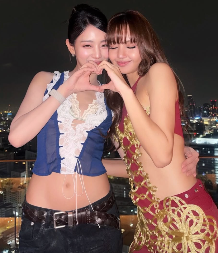 Loạt ảnh mới đây của Lisa (BLACKPINK) và Minnie ((G)I-DLE) khiến người hâm mộ thích thú.