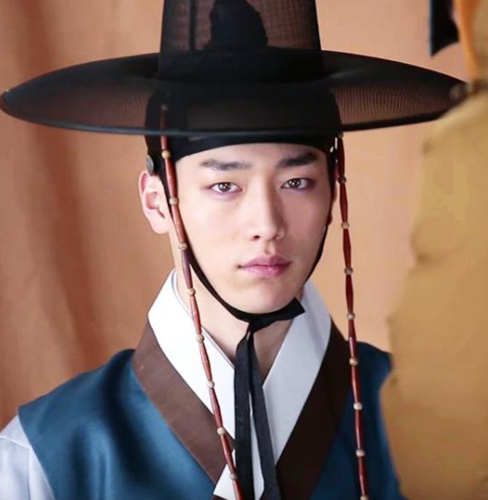 Seo Kang Joon đảm nhận vai Hong Joo Won trong Hwajung. Ảnh: NSX