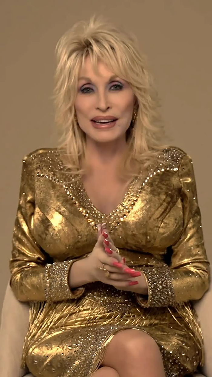 Dolly Parton gửi lời chào và mời người hâm mộ đến tham quan địa điểm mới nằm ngay tại SongTeller Hotel ở trung tâm Nashville.