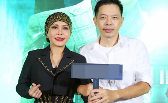 Thái Hòa và Việt Hương trong lần đầu hợp tác ở Xóm Chùa. Ảnh: FBNV