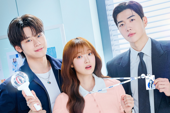 My Bias, My Boss kể chuyện tình giữa fan nữ Nam Da Reum và vị sếp Kang Ha Gi. Ảnh: NSX