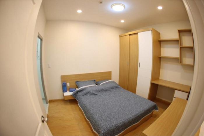 Căn hộ của Ánh Viên có 2 phòng ngủ, đầy đủ trang thiết bị nội thất cao cấp như tủ bếp, máy giặt, máy lạnh, sofa, bộ giường ngủ, tủ quần áo...Ảnh: Đông Huỳnh