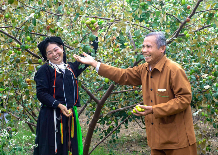 Nét đẹp lao động của bà con người Sán Dìu. Ảnh: Vũ Hải