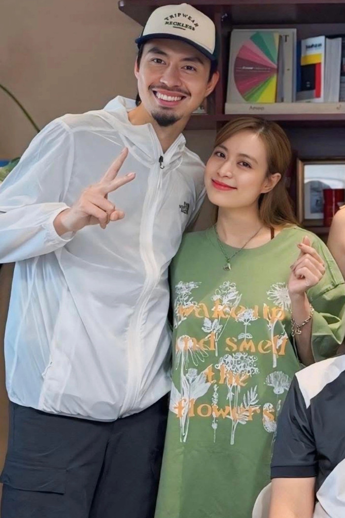 2 nghệ sĩ Đen Vâu và Hoàng Thùy Linh.&nbsp;