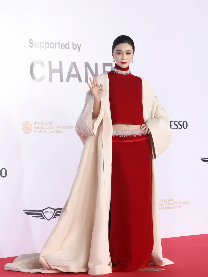 Tại Liên hoan phim Quốc tế Busan, Phạm Băng Băng đã có những chia sẻ đáng chú ý về vai diễn trong Diary Of A Mad Old Man.&nbsp;