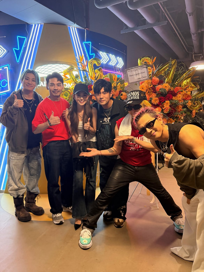 BIGBANG diễn concert kỷ niệm 20 năm, Châu Kiệt Luân bất ngờ xuất hiện phía sau hậu trường Ảnh 5