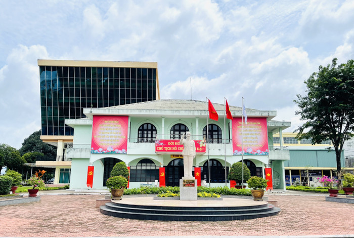 Khuôn viên trường Đại học Thể dục Thể thao TP.HCM