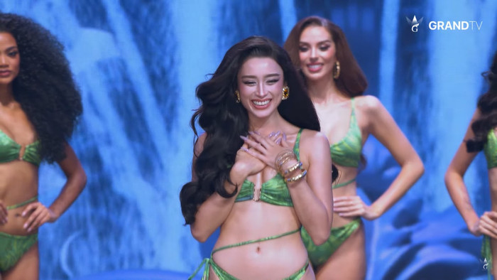 Emoura Phạm lọt Top 11 Miss Grand.