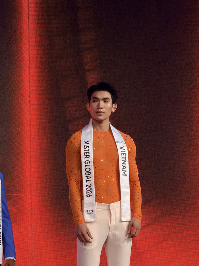 Trương Trọng Hiếu tại chung kết Mister Global 2026.