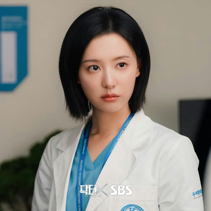 Với rating 14,9% sau hai tập, tác phẩm đang có khởi đầu thuận lợi trong cuộc cạnh tranh của phim truyền hình Hàn Quốc năm 2026.&nbsp;