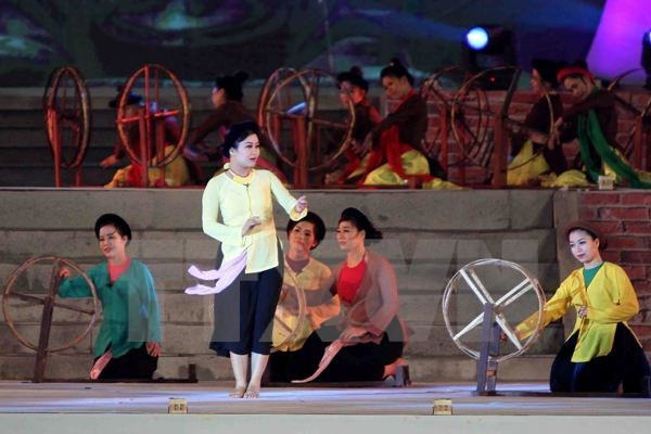 Dân ca ví giặm - nét đẹp văn hóa rất riêng của xứ Nghệ. Ảnh: TTXVN