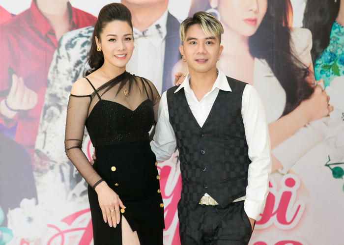 Nhật Kim Anh và Khánh Đơn có mối quan hệ thân thiết suốt nhiều năm qua.