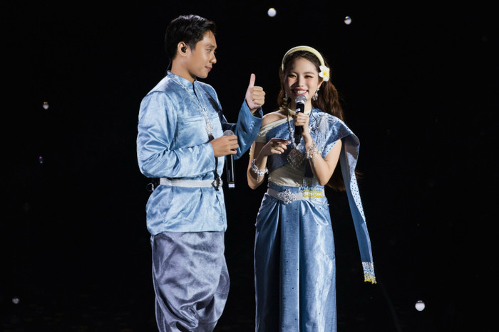 Phương Mỹ Chi và Bảo Định kết hợp ăn ý trong MV Thiên Đường Với Người Thương.
