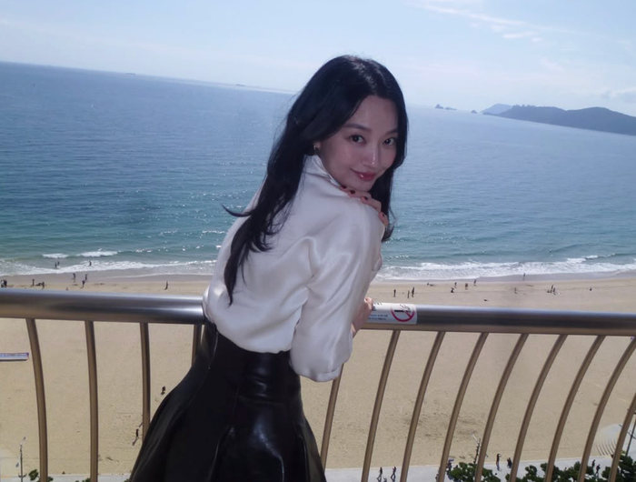 Shin Min Ah đã chia sẻ loạt hình ảnh mới trên trang Instagram cá nhân.