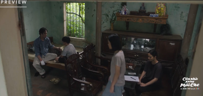 Ở diễn biến khác, Bình (Doãn Quốc Đam) quyết tâm ra đi, khiến cậu bé Khang (Minh Xíu) buồn bã.&nbsp;