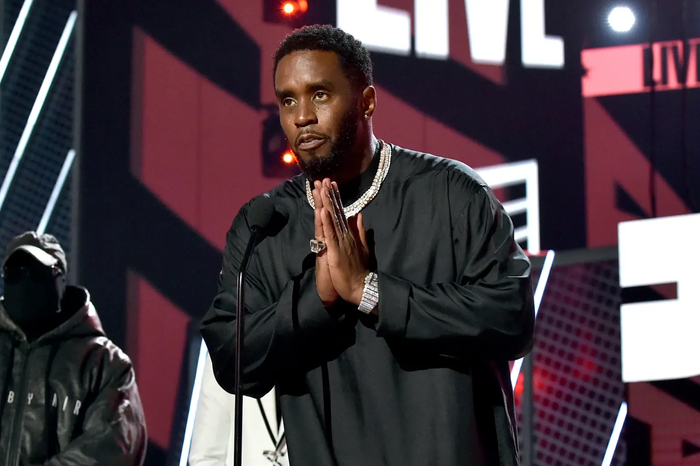 Diddy đã bị lập biên bản kỷ luật nhiều lần do những cáo buộc liên quan đến xô xát và vi phạm quy định.