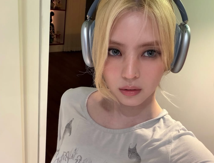 Han So Hee gây sốt với diện mạo lạ lẫm, khán giả thốt lên: 'Tưởng người nước ngoài' Ảnh 1
