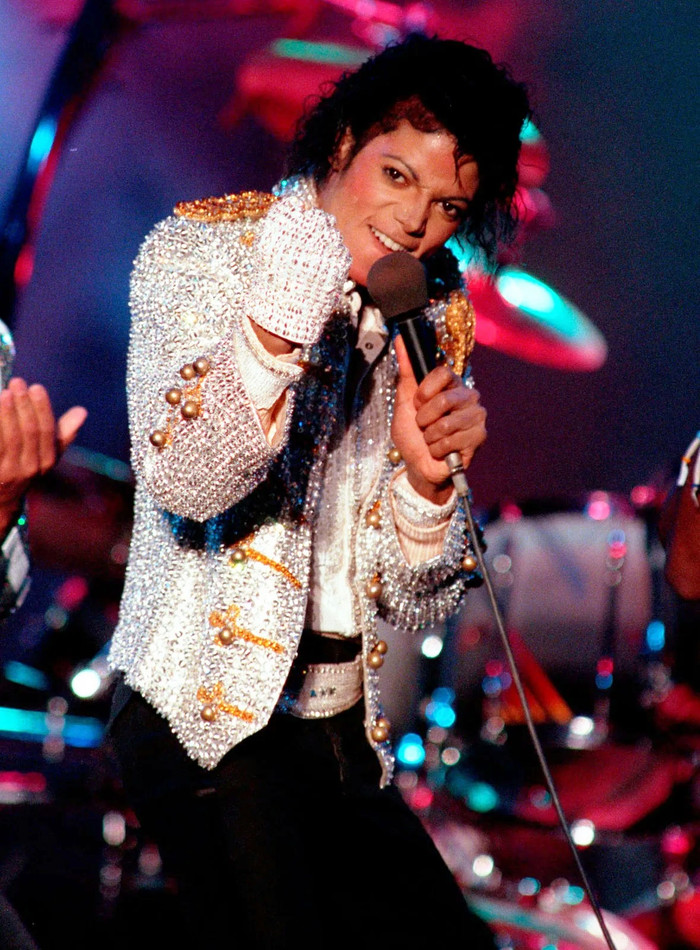 Di sản âm nhạc của Michael Jackson tiếp tục 'lên hương' Ảnh 1