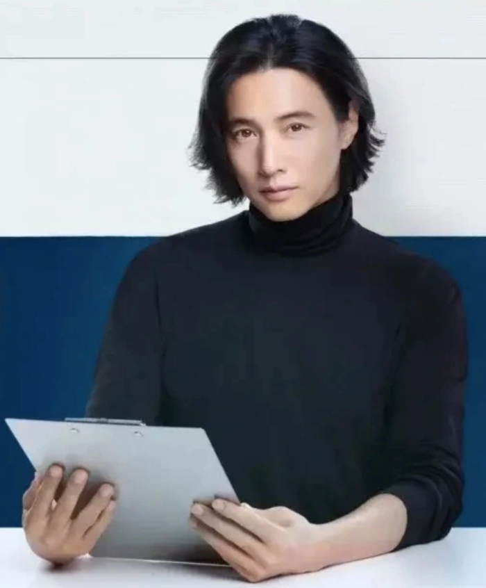 Won Bin vừa gây sốt với bức ảnh quảng cáo mới nhất. Ảnh: Naver