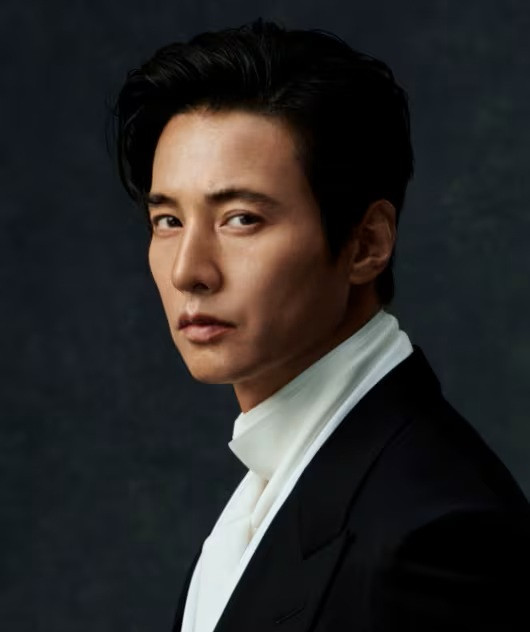 Người hâm mộ mong chờ Won Bin tái xuất màn ảnh sau 16 năm. (Ảnh từ Chosun)