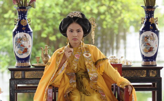 Vân Trang từng gây ấn tượng với vai Tuyên Từ Thái hậu trong phim Thiên mệnh anh hùng.