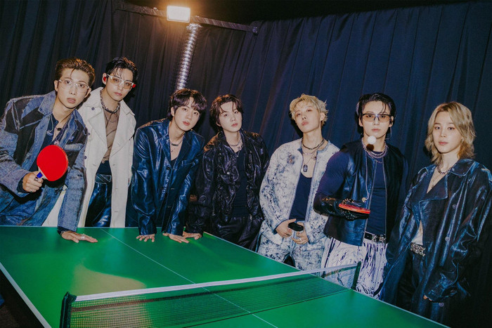 BTS trở thành nhóm nhạc đầu tiên trên thế giới vượt 10 tỷ lượt nghe Ảnh 5
