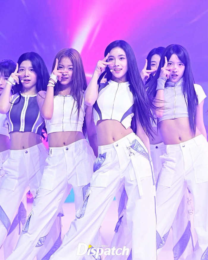 Tân binh của Lee Soo Man gây sốt với công thức Kpop quen thuộc, gợi nhớ BoA và thời hoàng kim SM Ảnh 1