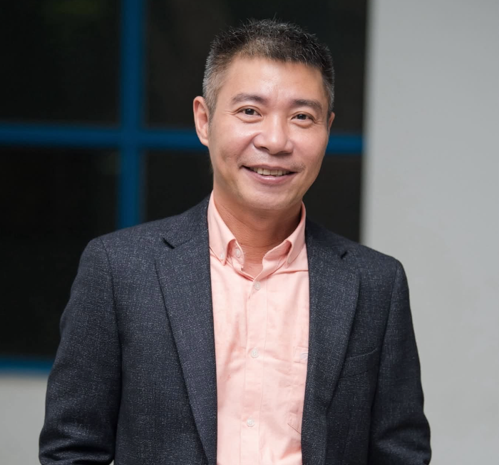 NSND Công Lý đón sinh nhật trong những lời chúc sức khỏe, bình an từ gia đình và khán giả. Ảnh: FBNV