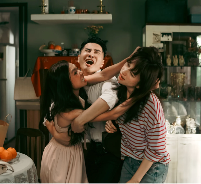 Phương Anh Đào mâu thuẫn với gia đình trong Ngày Con Còn Mẹ.