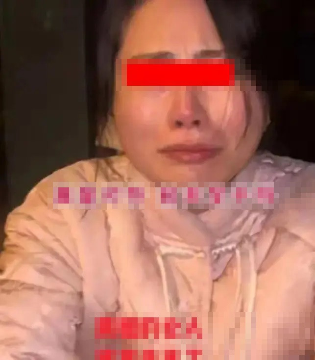 Ly hôn vẫn đòi ở nhà chồng cũ, người phụ nữ bật khóc khi nhận cái kết không ngờ Ảnh 2