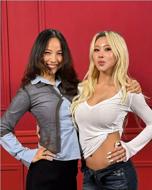 Lee Hyori tìm thấy người kế nhiệm danh hiệu 'nữ hoàng gợi cảm' Ảnh 2