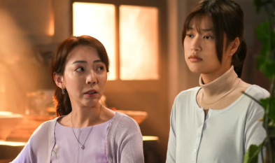 Thu Trang khẳng định năng lực đạo diễn với Nụ Hôn Bạc Tỷ, bộ phim đạt doanh thu gần 212 tỷ đồng.&nbsp;