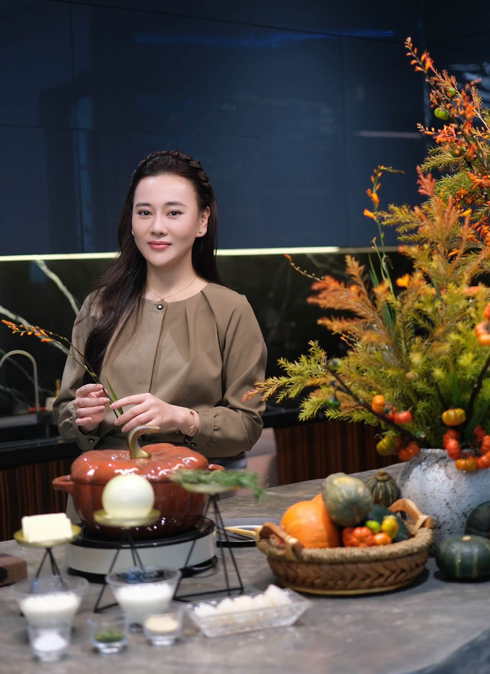 Diễn viên Phương Oanh cập nhật hình ảnh mới trên trang cá nhân. Ảnh: FBNV