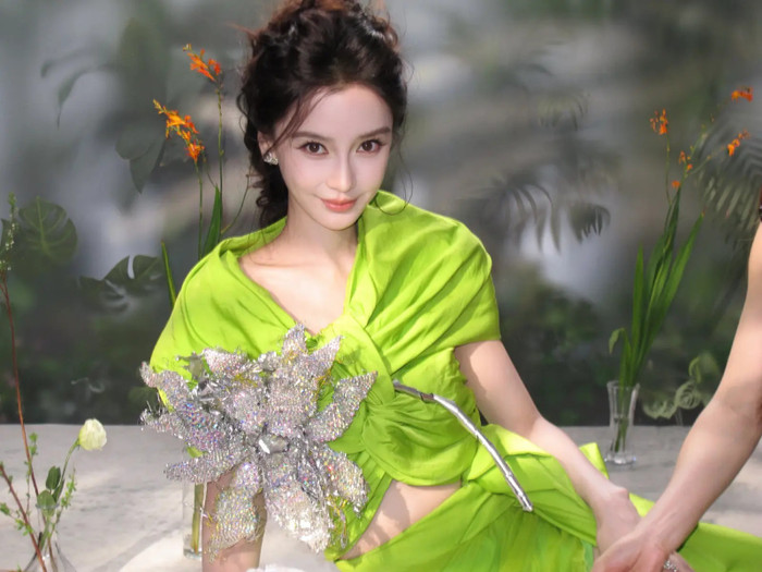 Hình ảnh gần đây do Angelababy đăng tải.