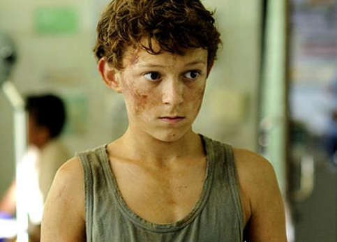 Tom Holland từng theo đuổi sân khấu nhạc kịch trước khi bước chân vào điện ảnh.