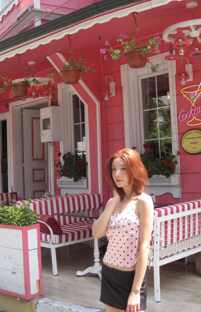 Kwon Eun Bi trong chuyến ghé thăm Thổ Nhĩ Kỳ.